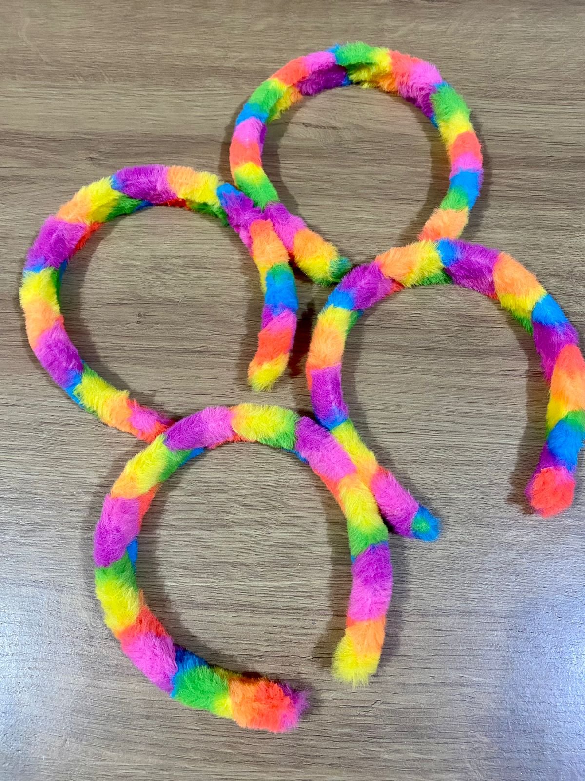 TIARA COLORIDA
