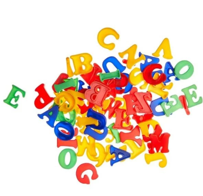 BRINQUEDO EDUCATIVO BRINCANDO COM LETRAS 62 PEÇAS SOLAPA